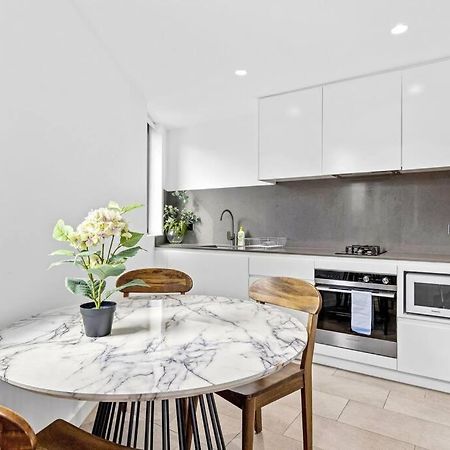 Studio For Long Term Tenants In Strathfield Cbd Sídney Exterior foto