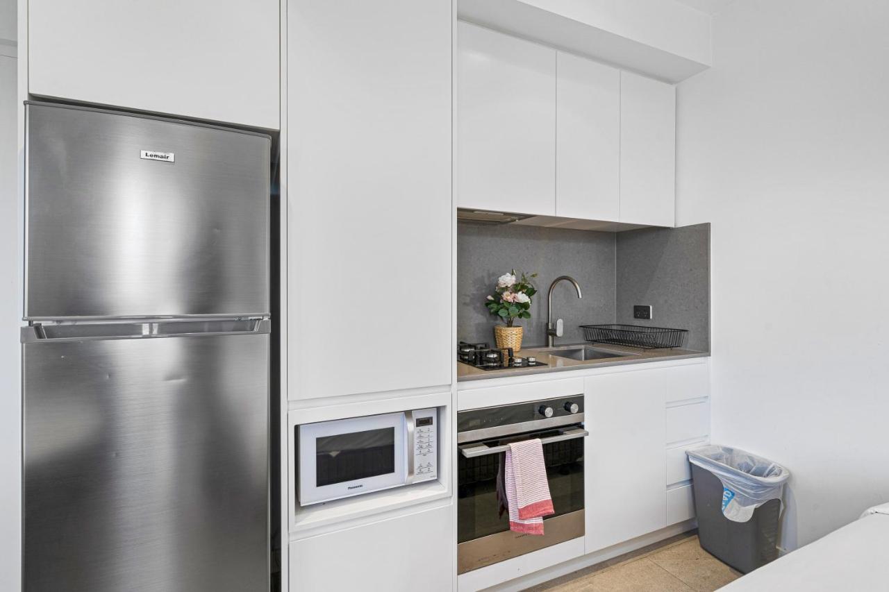 Studio For Long Term Tenants In Strathfield Cbd Sídney Exterior foto