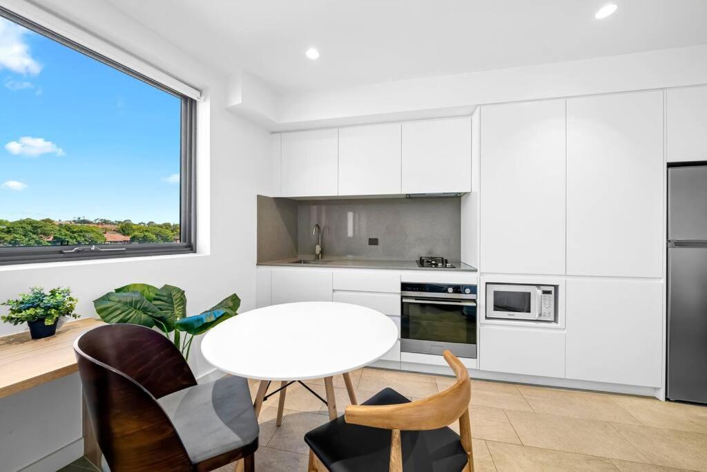 Studio For Long Term Tenants In Strathfield Cbd Sídney Exterior foto